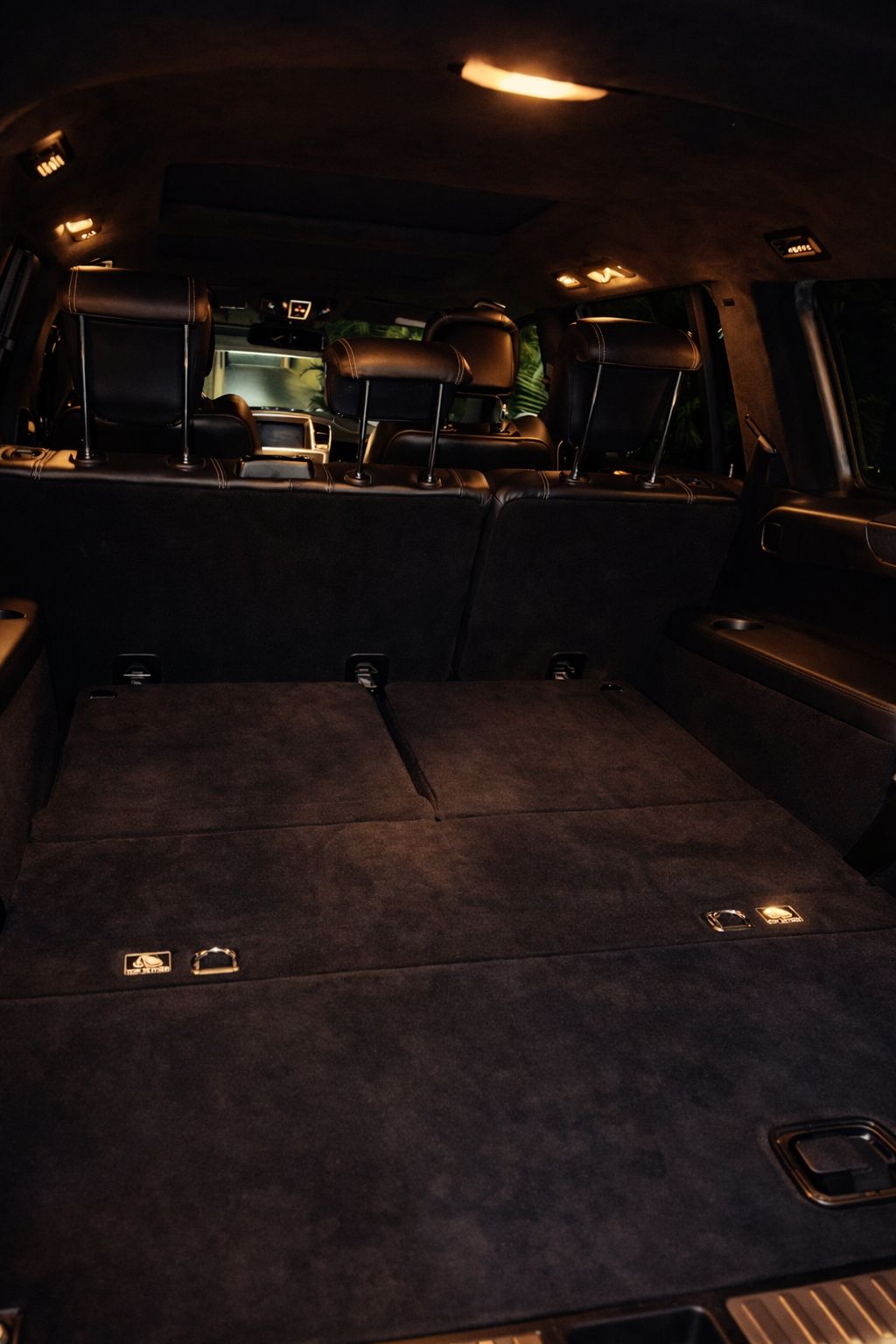 33 Mercedes-Benz  GL 63 AMG